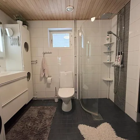 Lejlighed Sauna & Outdoor Hot Tub, 6 People, Parking, Ac, 2br *
